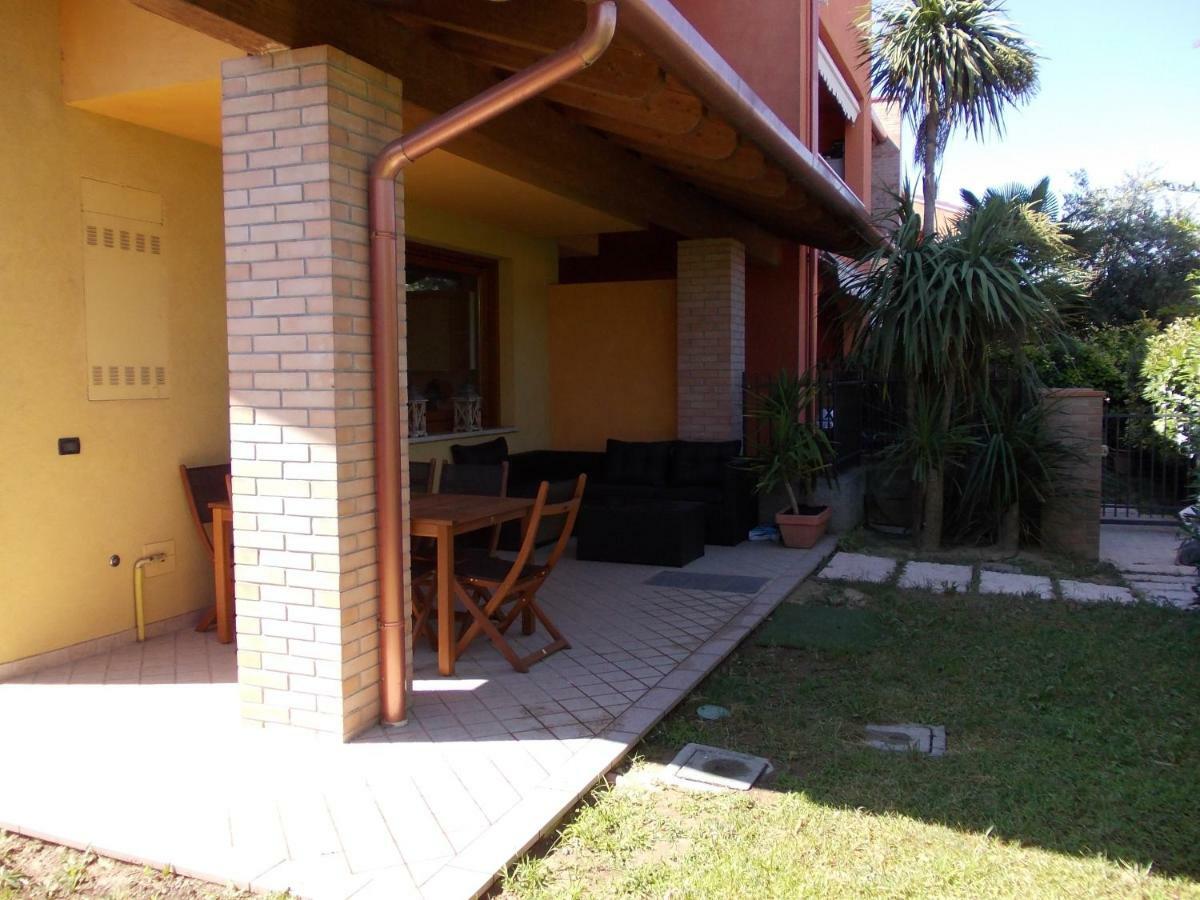 Alessandria Residence Ντεζεντσάνο ντελ Γκάρντα Εξωτερικό φωτογραφία