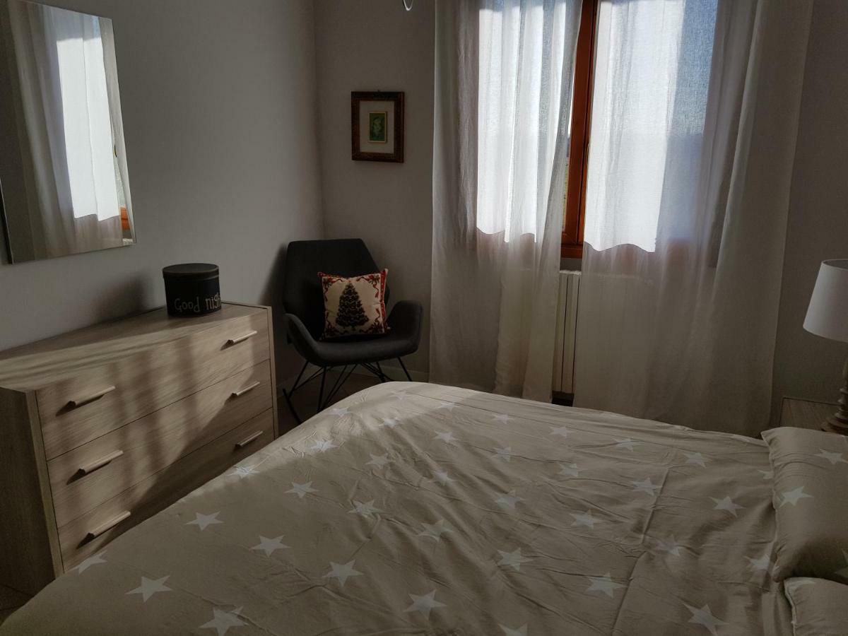 Alessandria Residence Ντεζεντσάνο ντελ Γκάρντα Εξωτερικό φωτογραφία